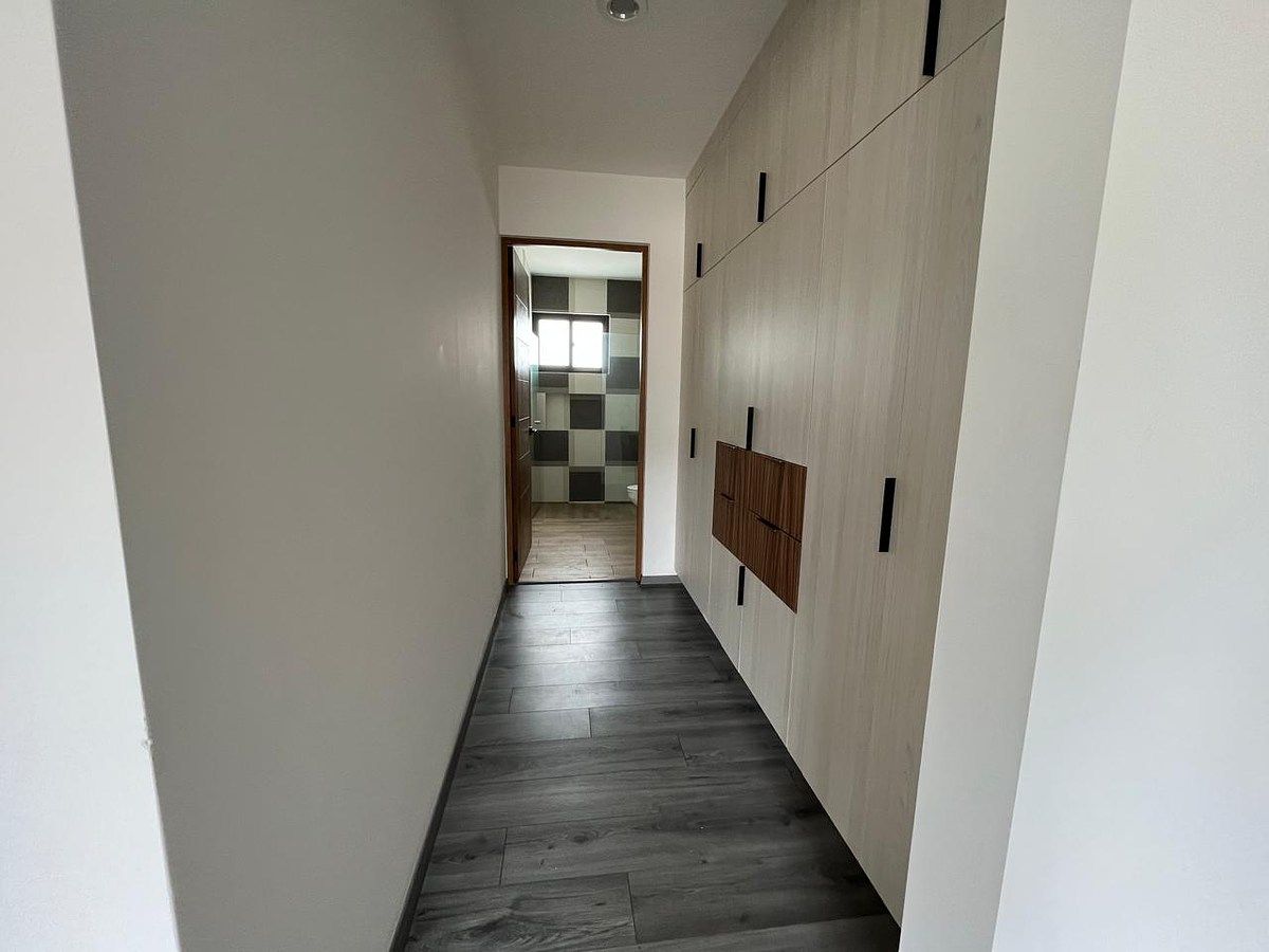 Casa em Lomas de Juriquilla, Querétaro, foto 24 de 34