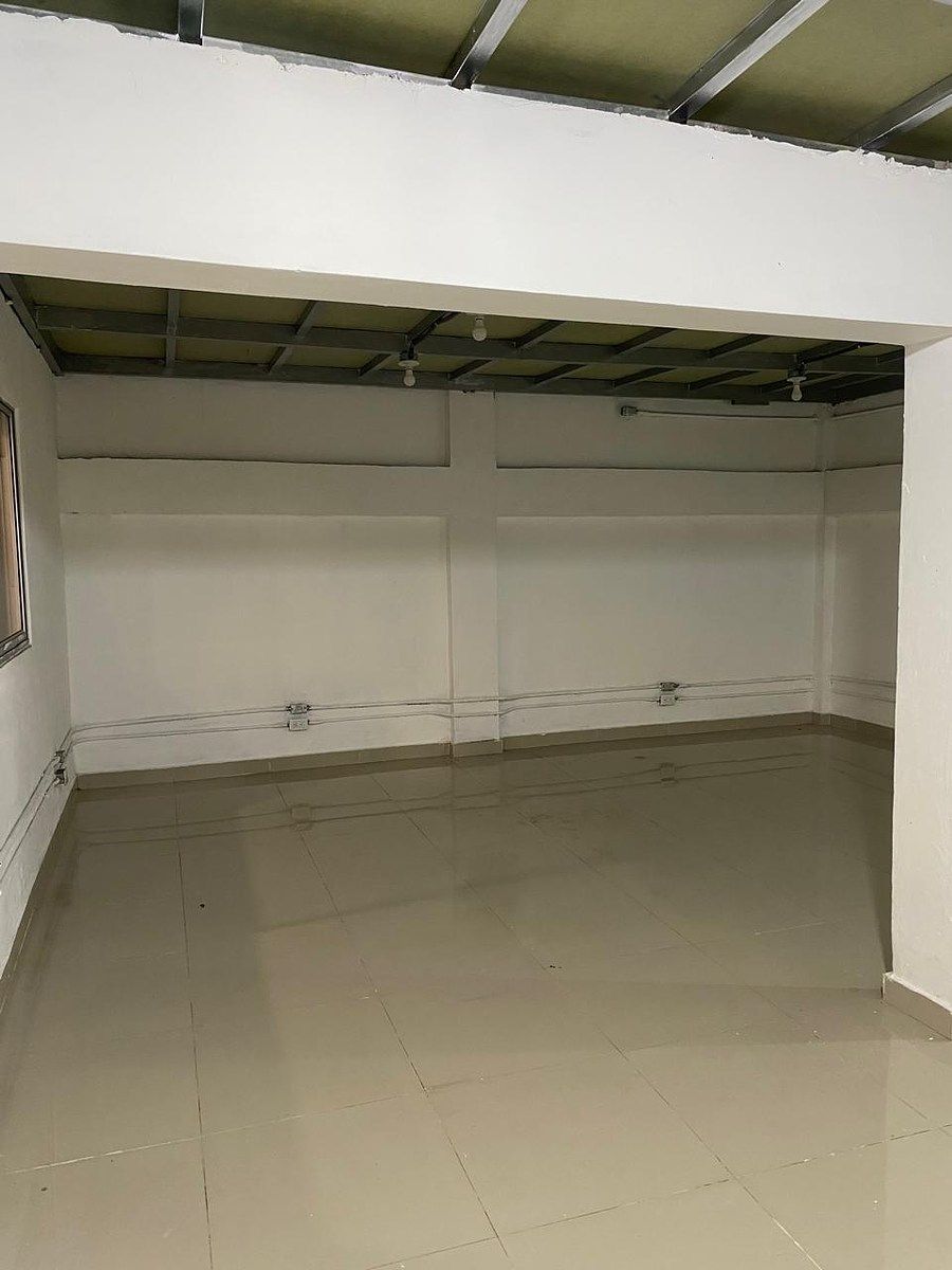 Nave en Ensanche Paraiso, Santo Domingo Centro (Distrito Nacional), foto 9 de 22