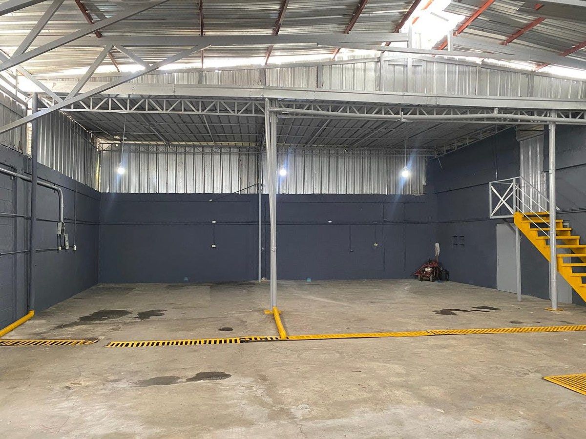 Nave en Ensanche Paraiso, Santo Domingo Centro (Distrito Nacional), foto 20 de 22