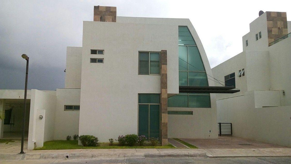 CASA EN RENTA, EN ZONA EXCLUSIVA DE LA CIUDAD, foto 1 de 10