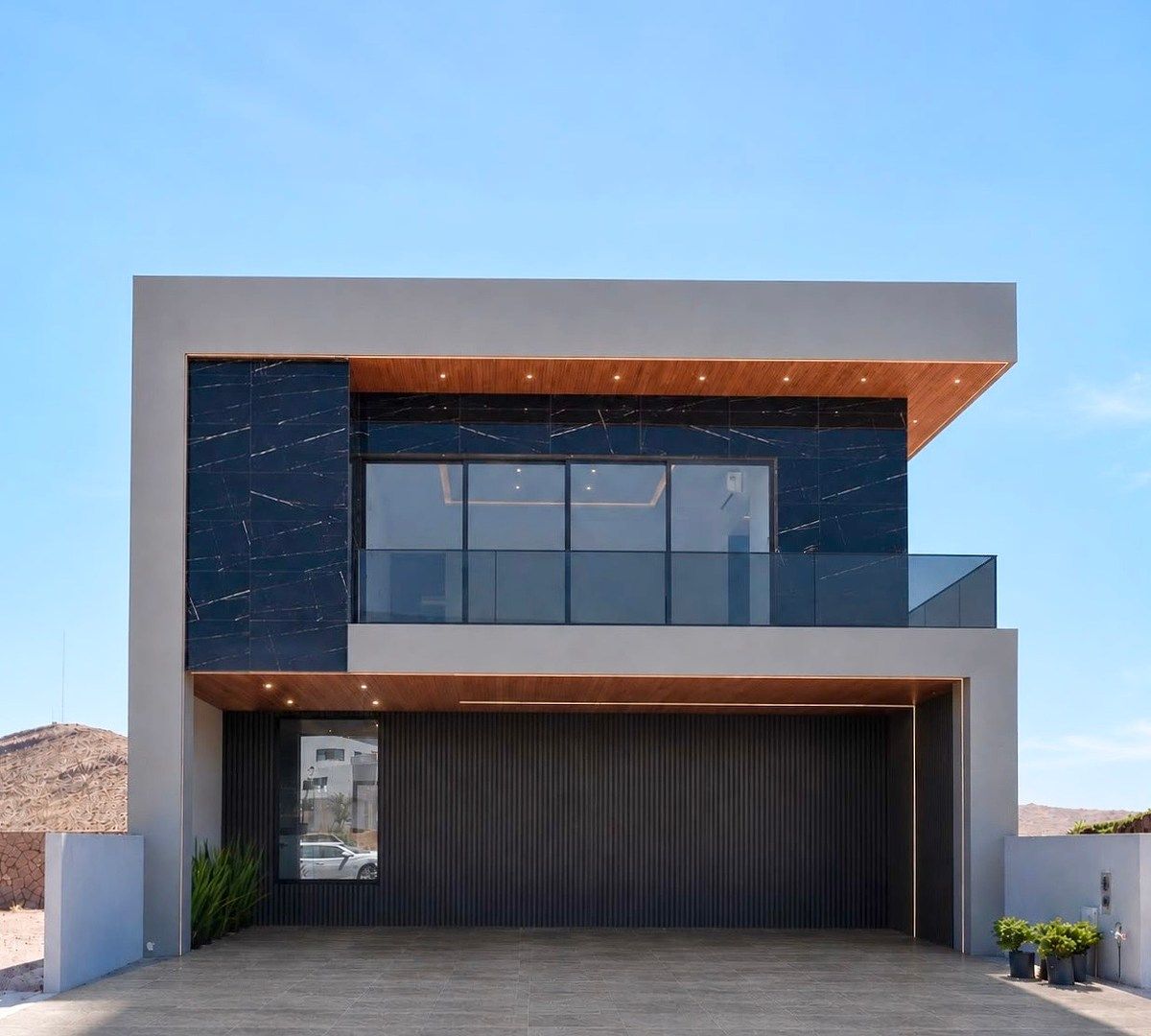 HOUSE FOR PRE-SALE IN CANTERA AREA WITH 10 SOLAR PANELS, photo 1 of 2