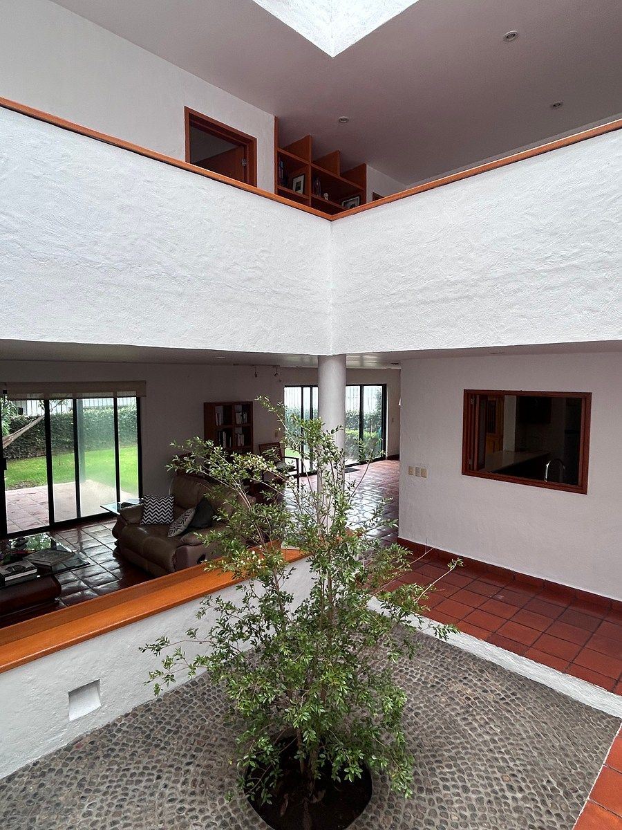 ACOGEDORA CASA EN EL SUR, foto 1 de 31