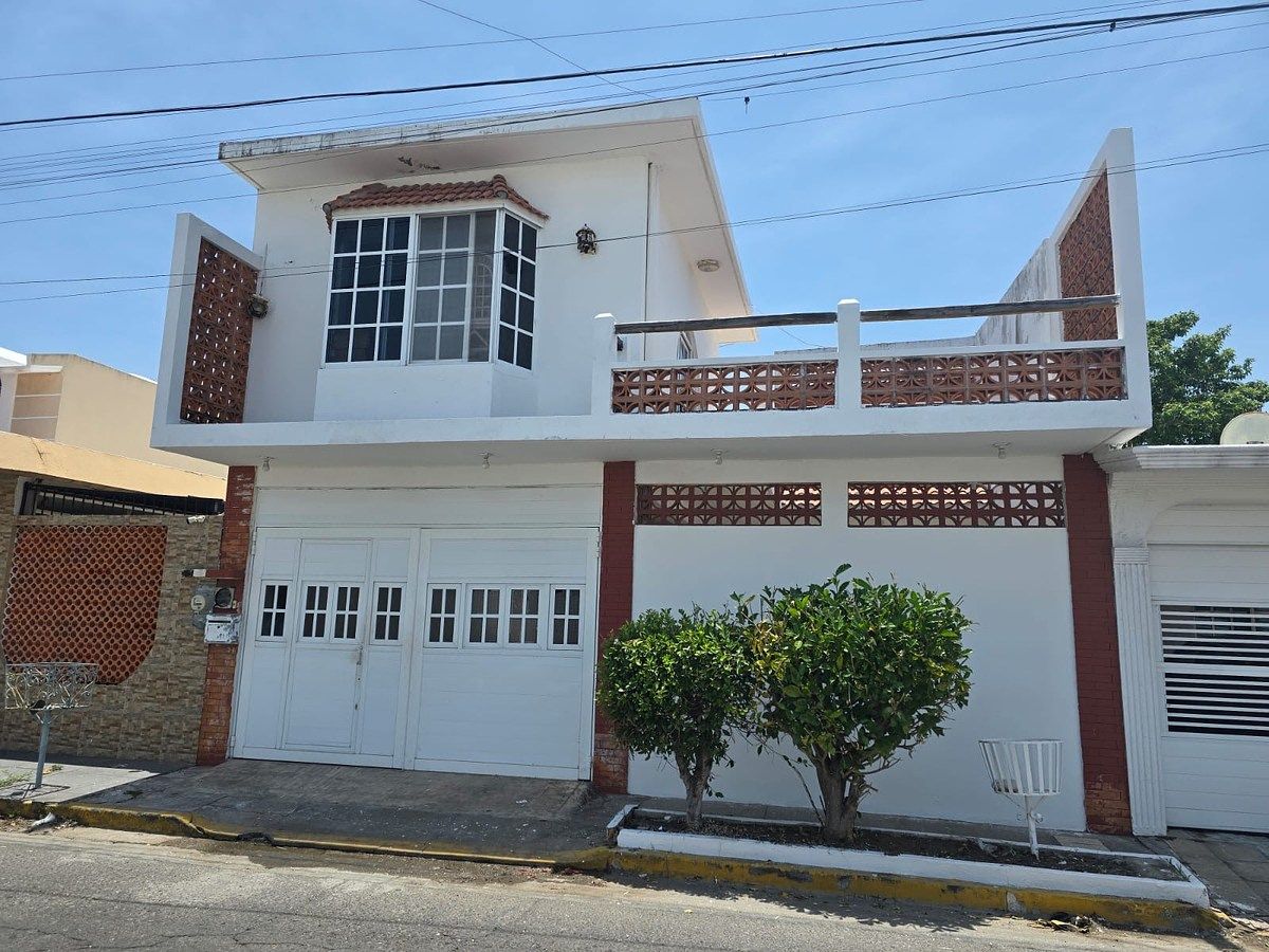 Casa en venta en fraccionamiento arboledas del floresta