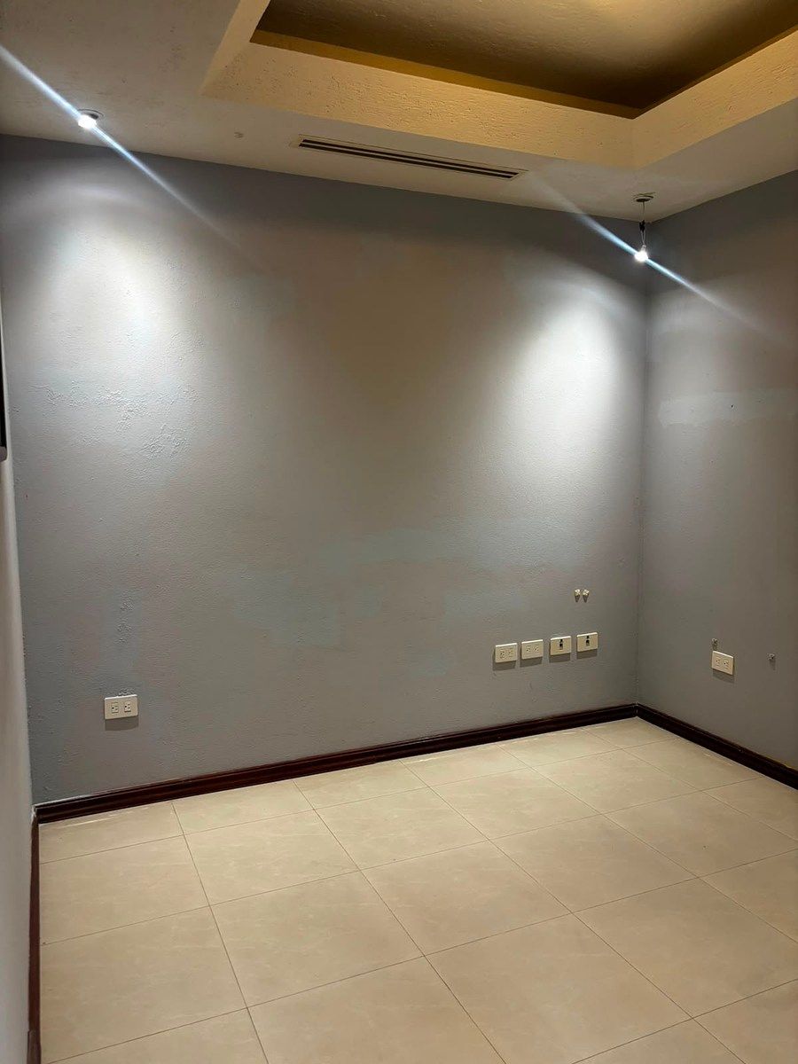 Sala Comercial em Del Valle, San Pedro Garza García, foto 15 de 26