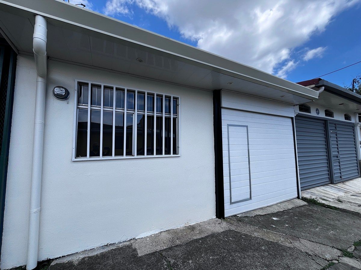 Se vende casa en la Trinidad de Moravia, foto 1 de 17