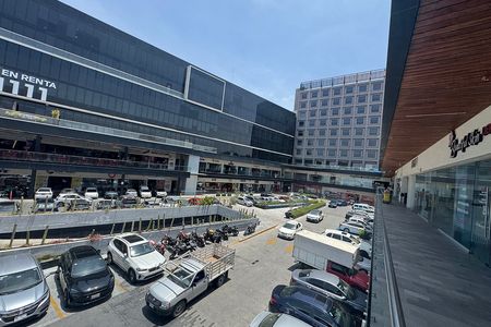 Commercial Local FOR RENT - Busy Plaza - UBIKA UNIVERSITY