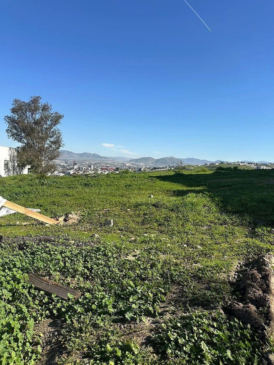 Lote em Cumbres de Juárez, Tijuana, foto 2 de 5