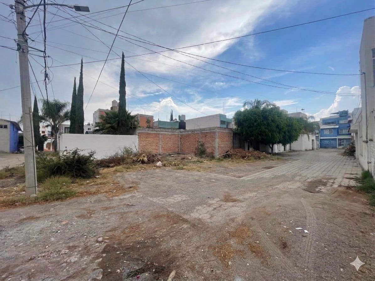 Lot in Magisterial, Querétaro, photo 2 of 4