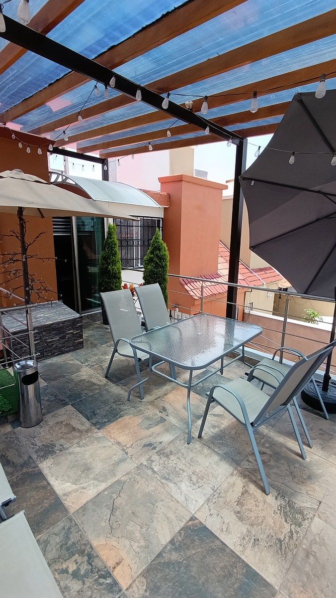 Terraza, foto 1 de 10