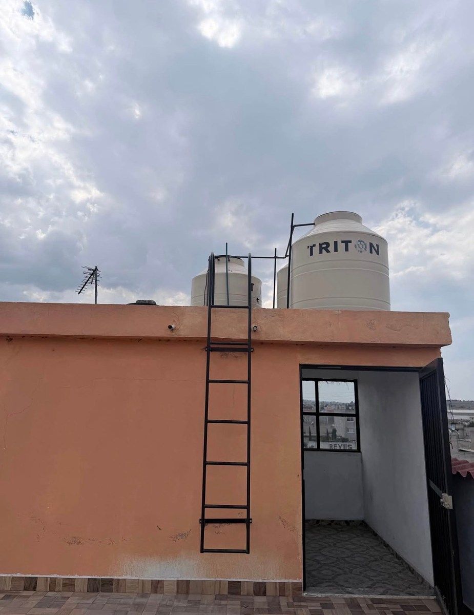 Building in San Luis Mextepec, Zinacantepec, photo 9 of 15