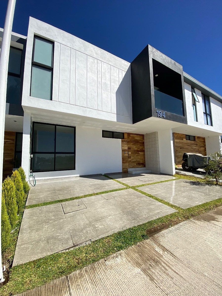 HOUSE FOR SALE VALLE IMPERIAL COTO MAPLE C-194, photo 1 of 5