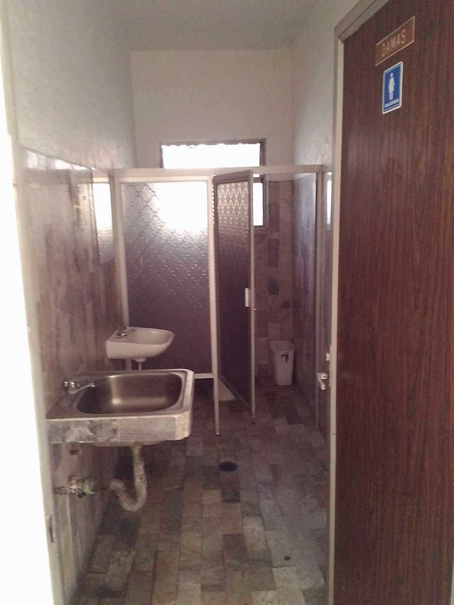 Baños, photo 8 of 11