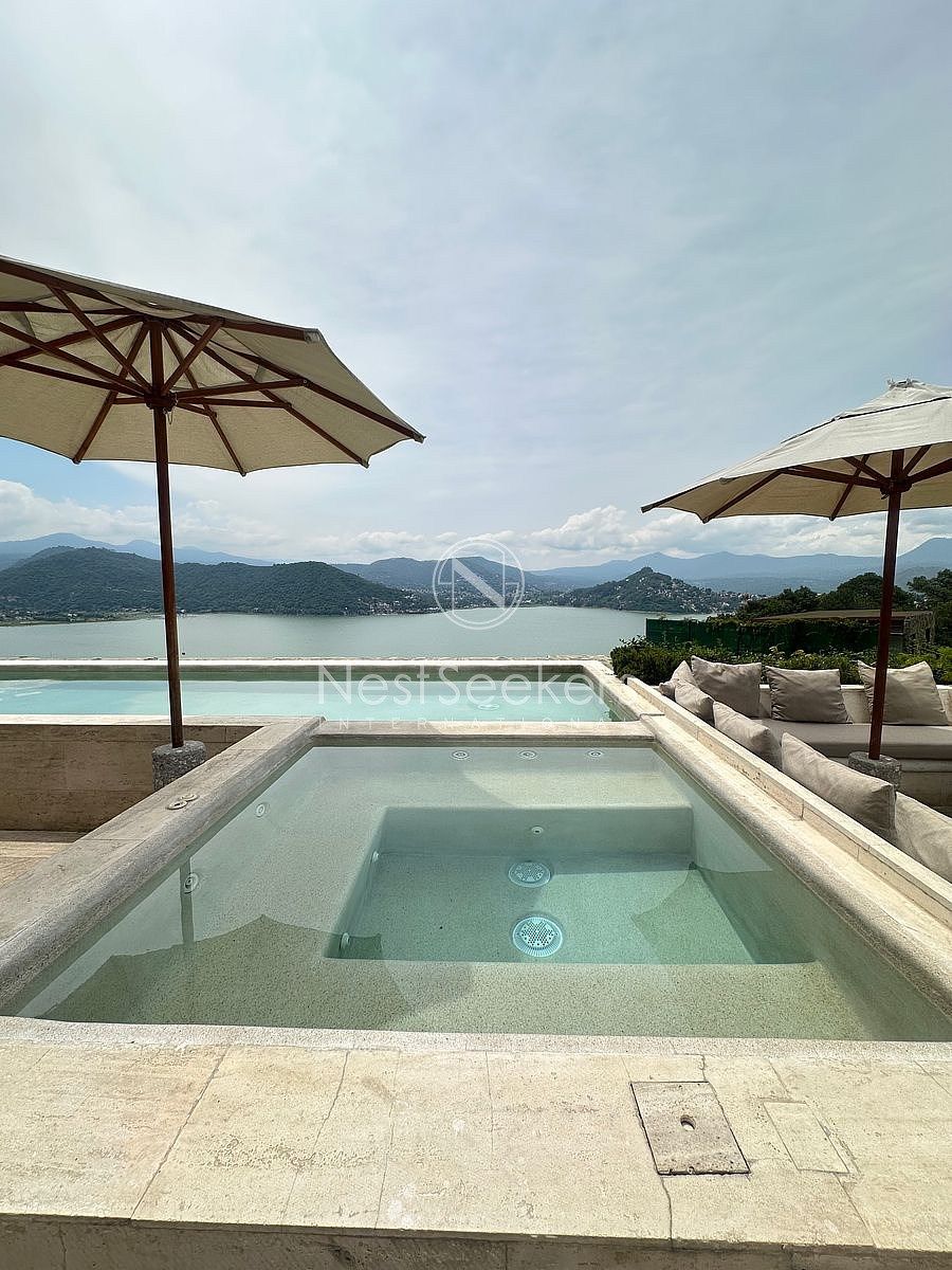 Casa em condomínio fechado em San Gaspar, Valle de Bravo, foto 2 de 40