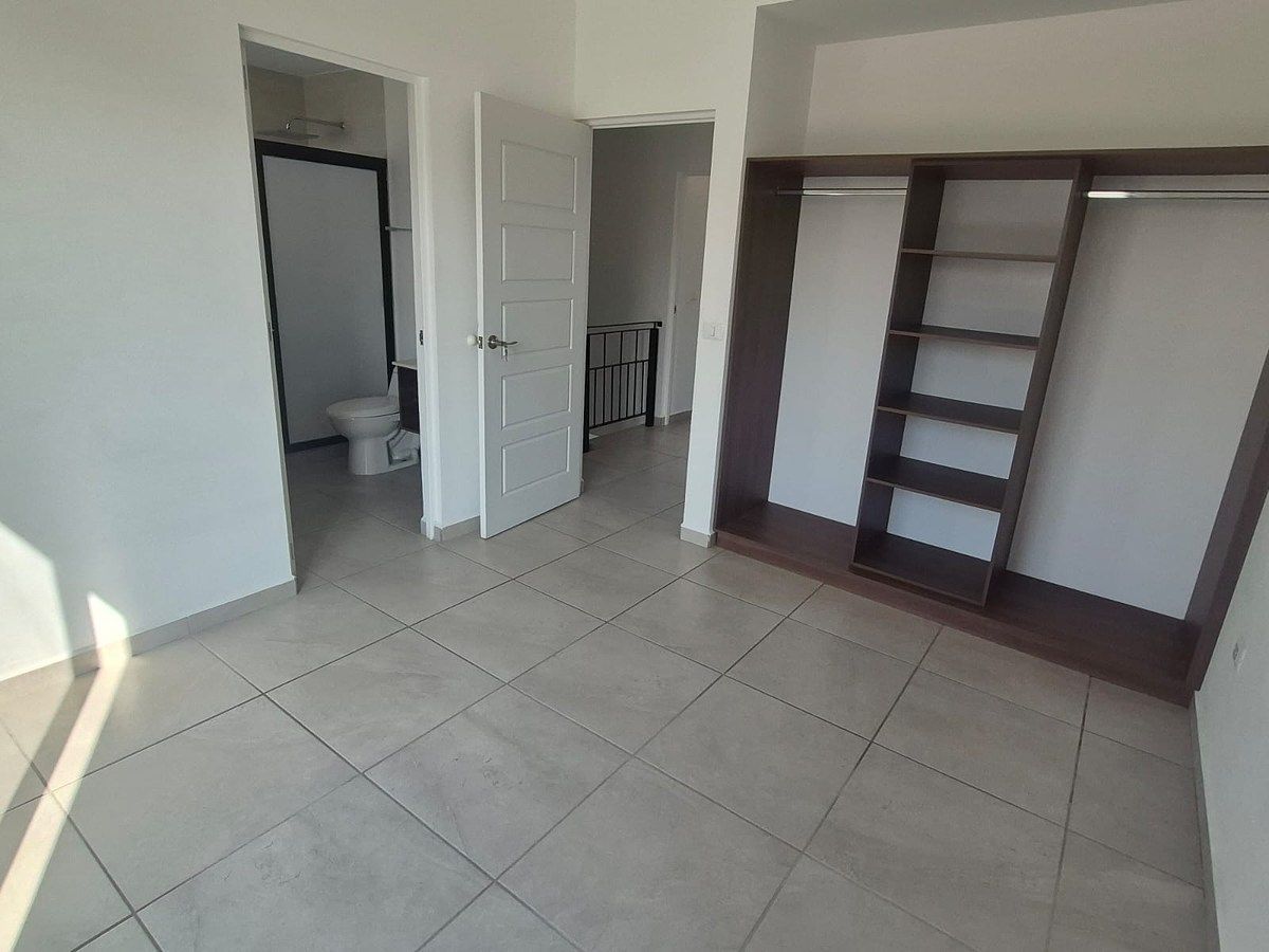 Casa em condomínio fechado em Capital Sur, El Marqués, foto 7 de 10