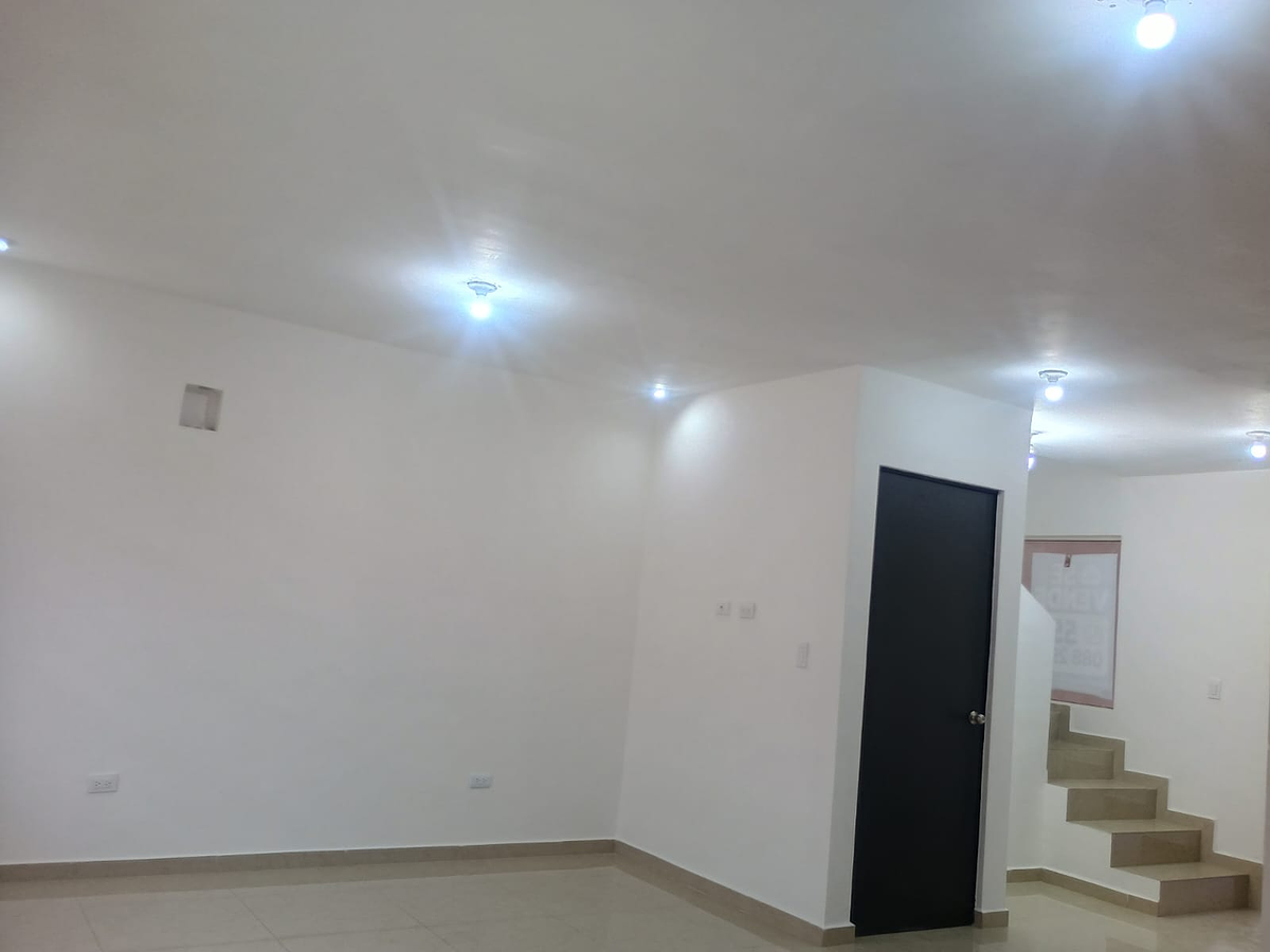 Casa en Valterra Residencial, Apodaca, foto 2 de 38