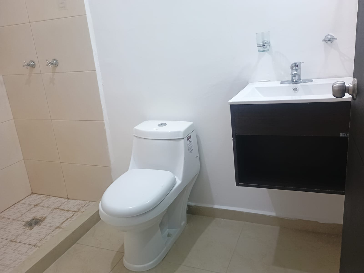 Casa en Valterra Residencial, Apodaca, foto 28 de 38