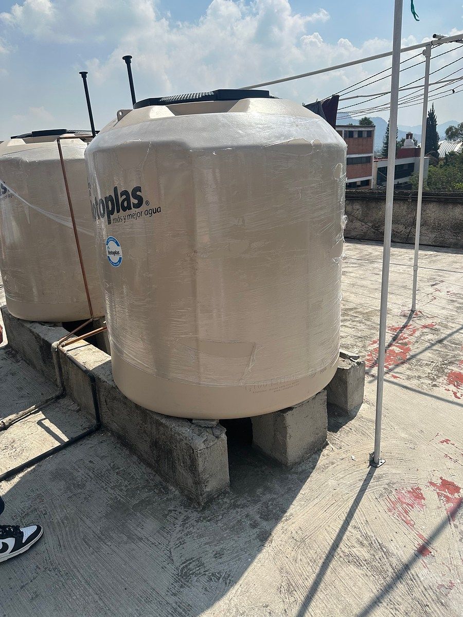 tinacos nuevos en azotea, foto 6 de 8