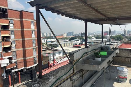 INVESTIDORES VENDO EXCELENTE PRÉDIO COM 5 APARTAMENTOS