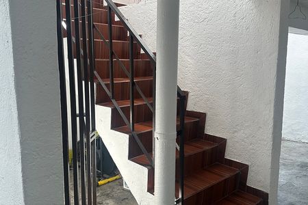 INVESTIDORES VENDO EXCELENTE PRÉDIO COM 5 APARTAMENTOS