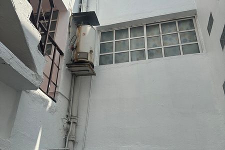 INVESTIDORES VENDO EXCELENTE PRÉDIO COM 5 APARTAMENTOS