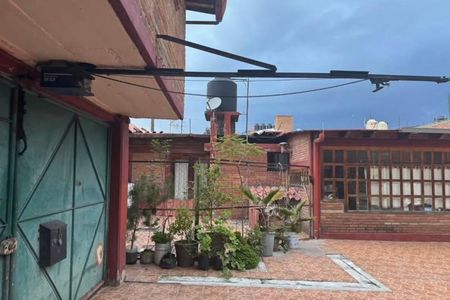 CASA À VENDA SAN BUENAVENTURA
