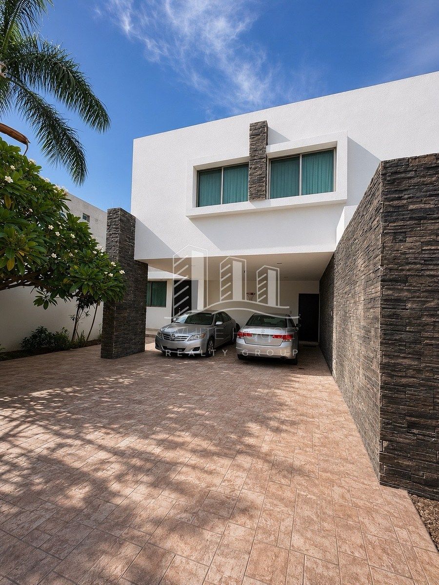 House in Montebello, Mérida, photo 2 of 36