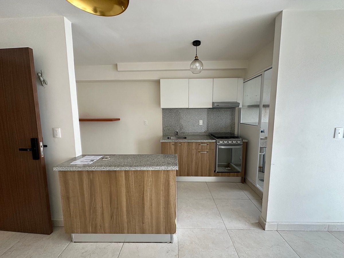 Cocina incluye refri, foto 3 de 21