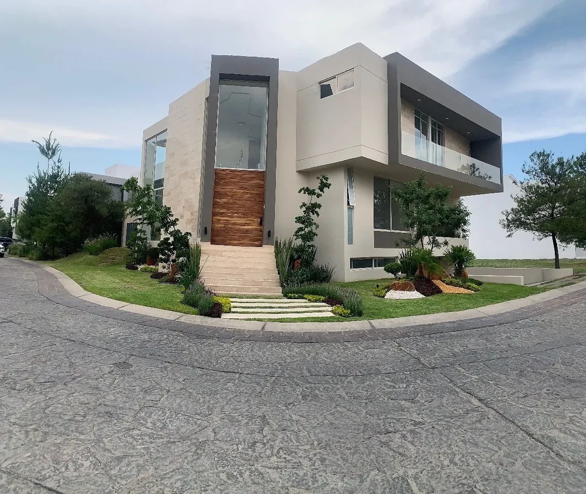 House in Gated Community in Puerta las Lomas, Zapopan, photo 2 of 14