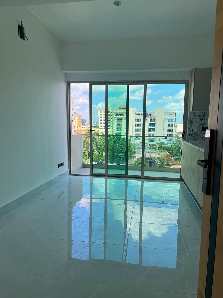 Hermoso apartamento  de 1 habitación en venta, foto 1 de 20