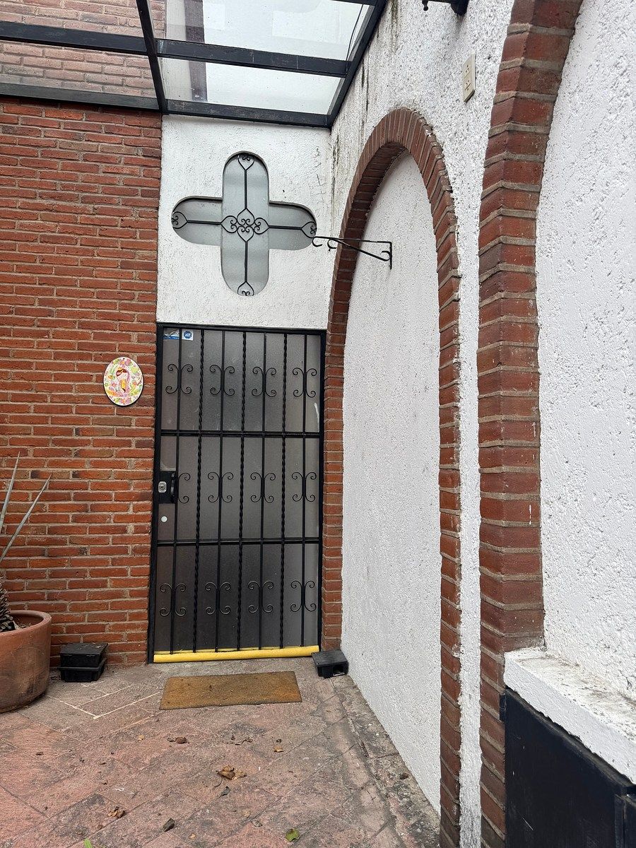 ENTRADA PRINCIPAL, foto 2 de 26
