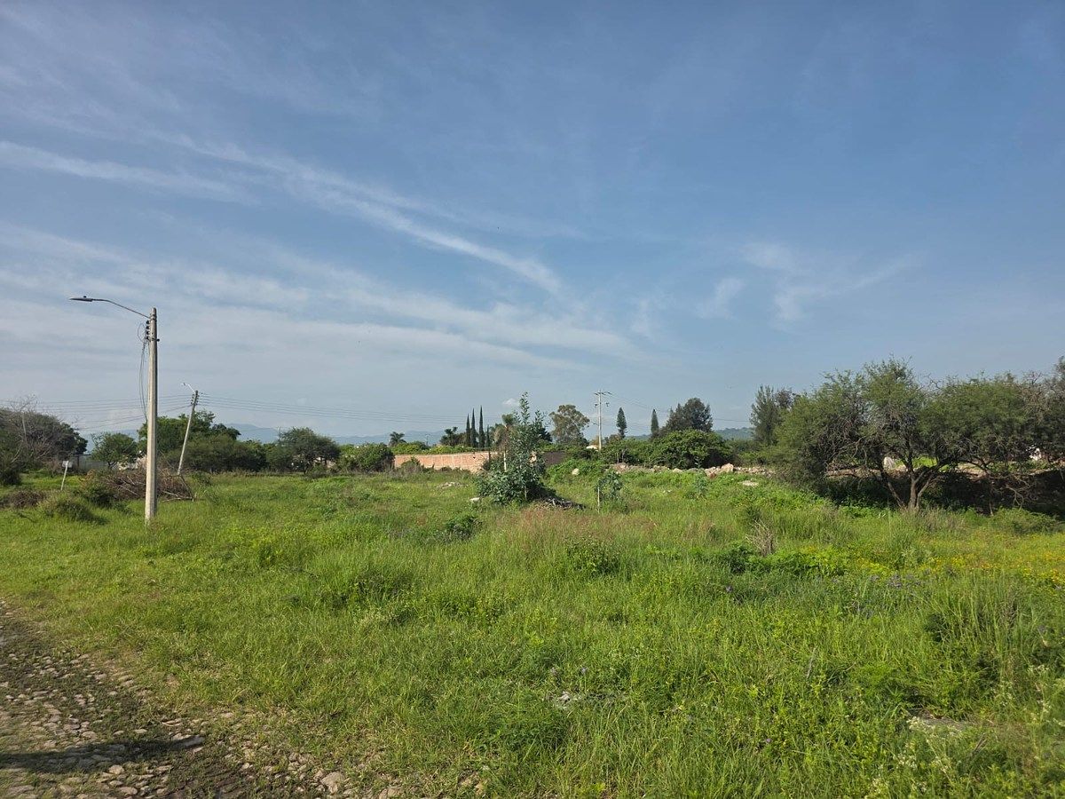 Lot in Los Sauces, Tlajomulco de Zúñiga, photo 2 of 5