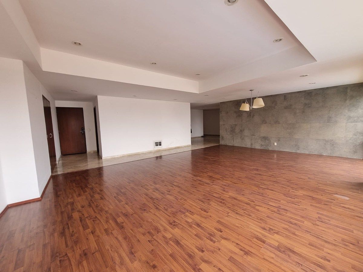 ALUGUEL OU VENDA NO VIVENDI COM TERRAÇO MUITO ESPAÇOSO, foto 1 de 13