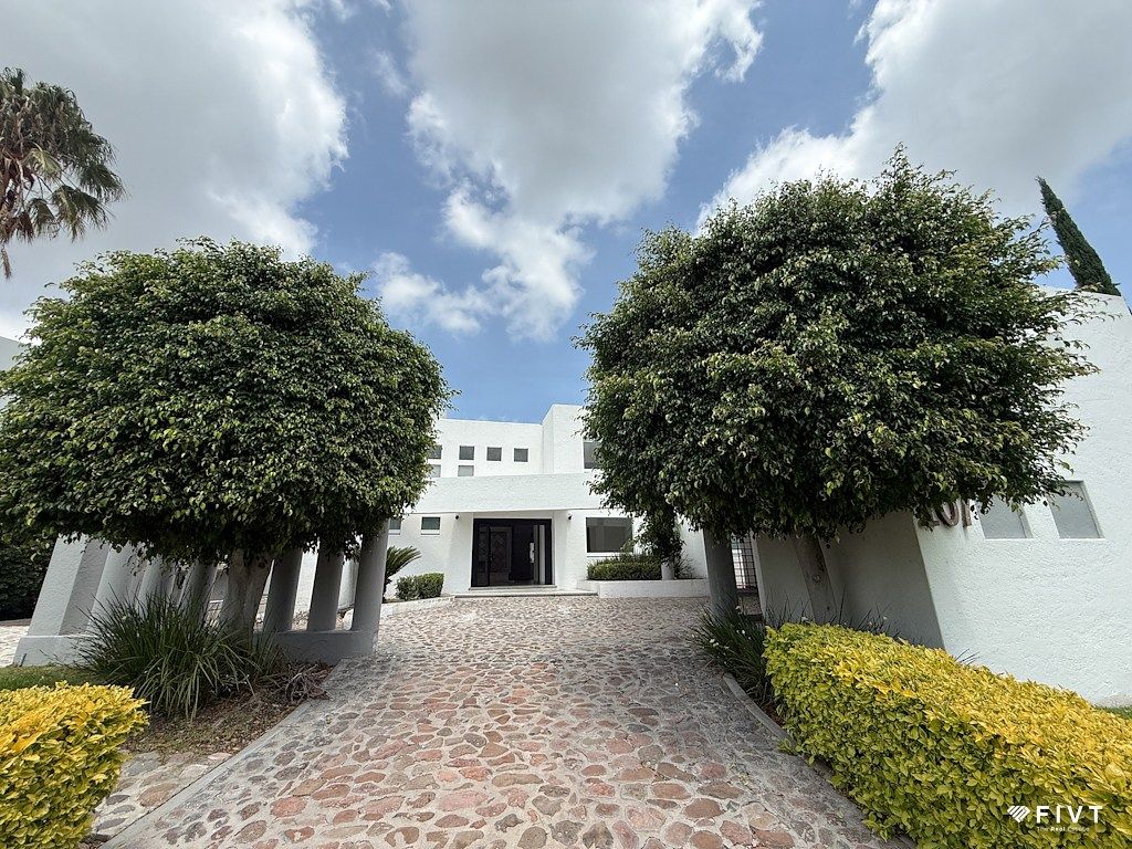 Casa Marian - Oportunidad - El Campanario, foto 1 de 23