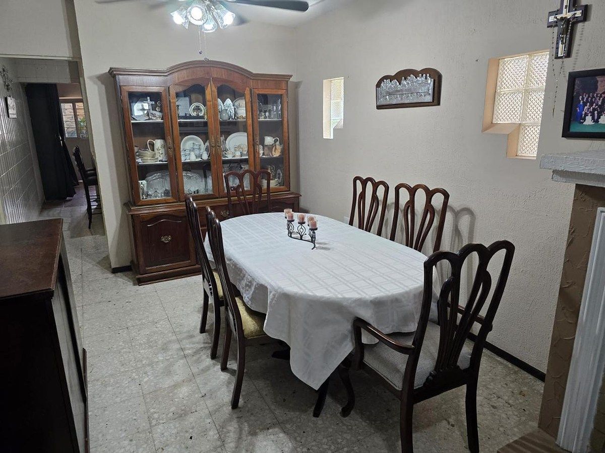 House for sale in Jardin de las Puentes San Nicolas, photo 1 of 26