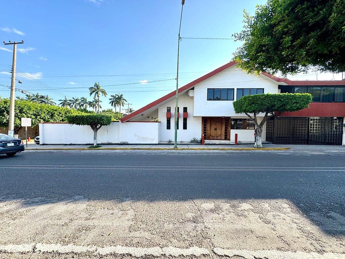 Residência à Venda com Grande Potencial Comercial, El Mirador, Tuxtla Gutiérrez, foto 1 de 23