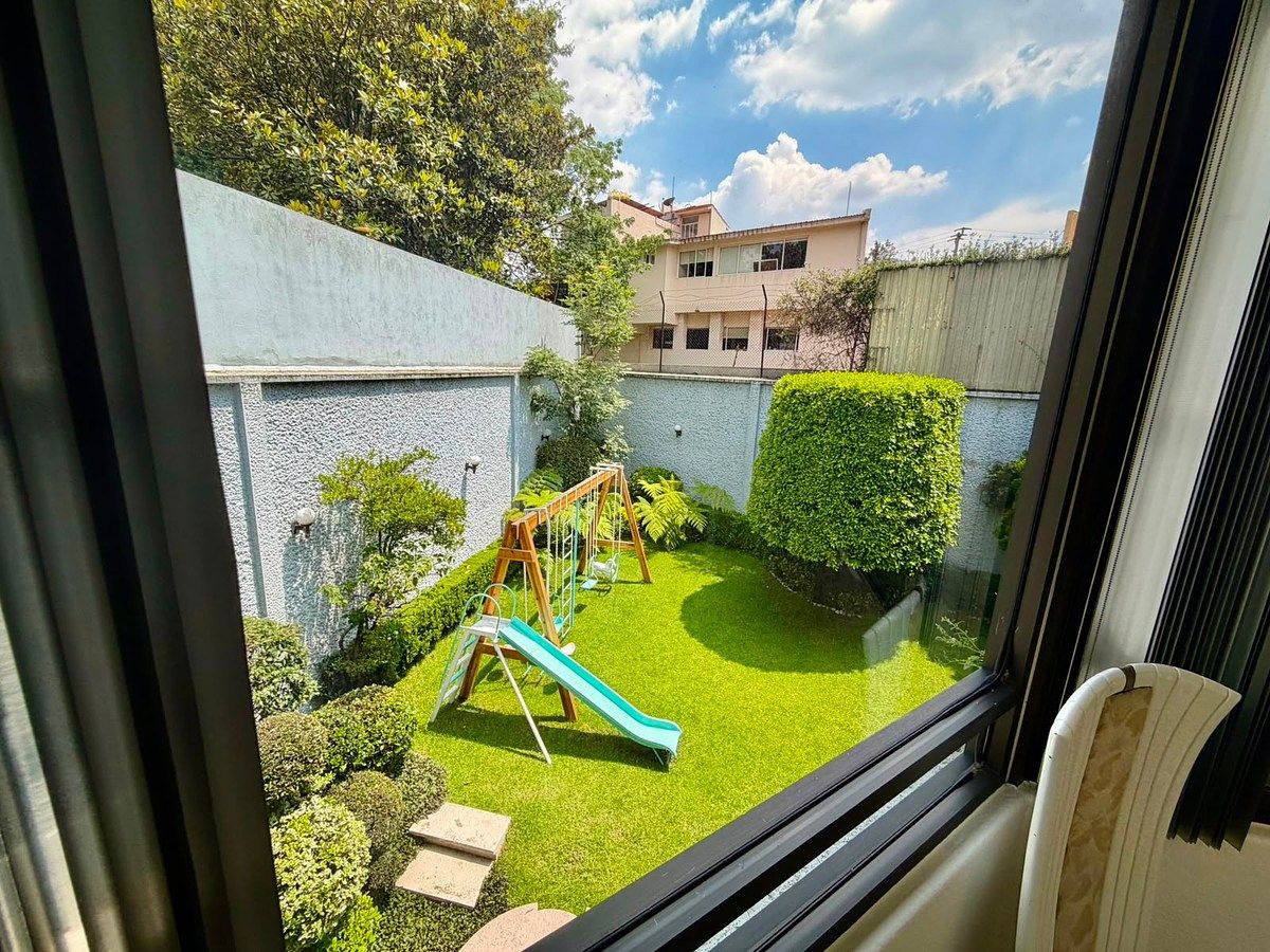 Vista al jardín desde la recámara, foto 18 de 44