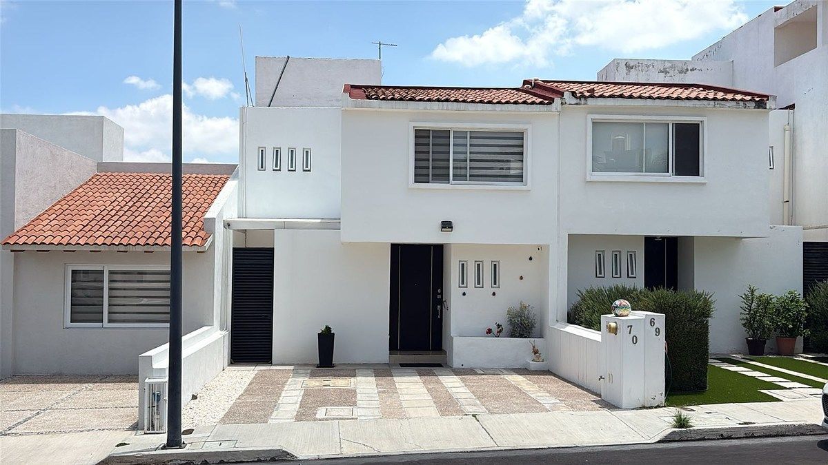 RENTA DE CASA EN CENTRO SUR, foto 1 de 25