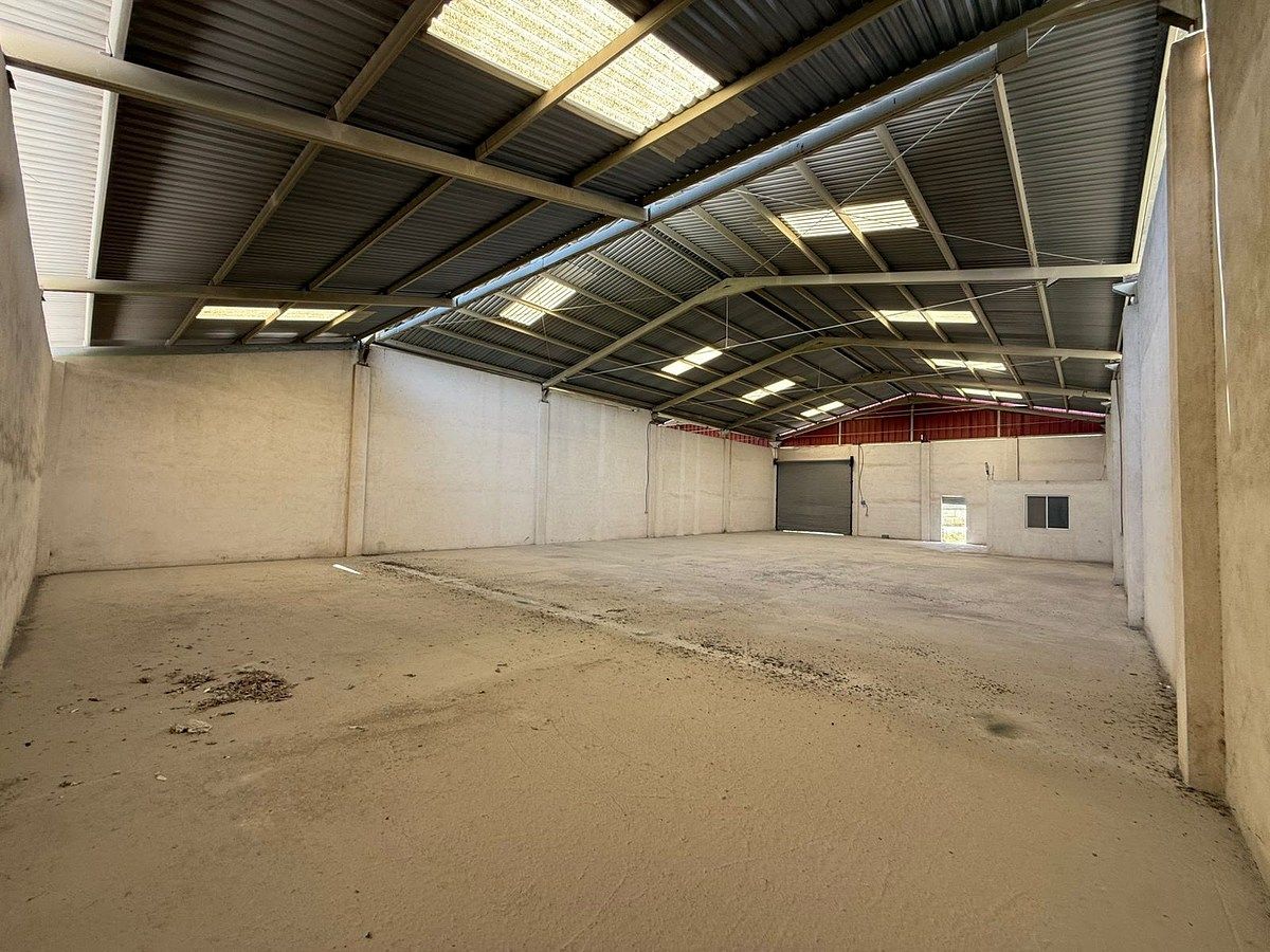 Commercial Storage Unit in Mina, Mina, photo 5 of 8