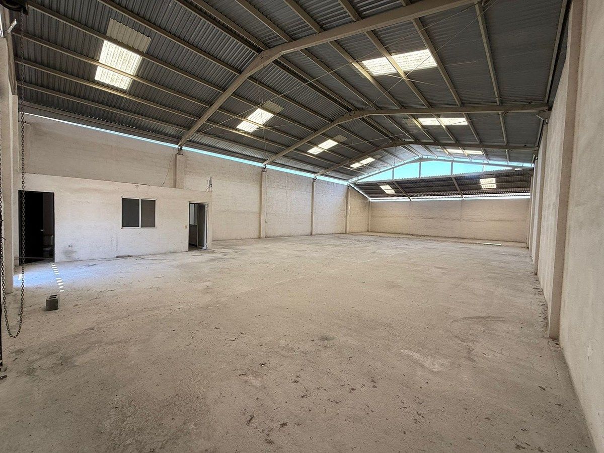 Commercial Storage Unit in Mina, Mina, photo 4 of 8