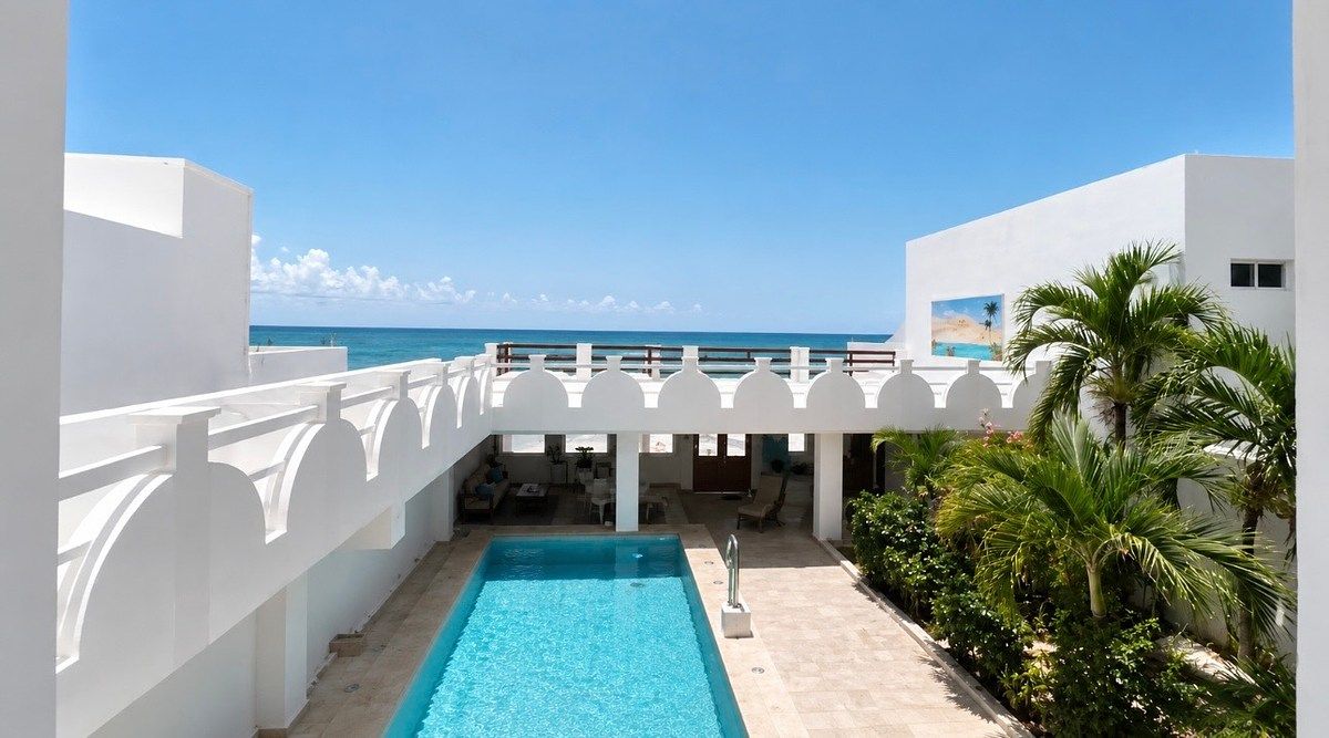 House for sale by the sea in Chelem | 950 m², photo 1 of 25