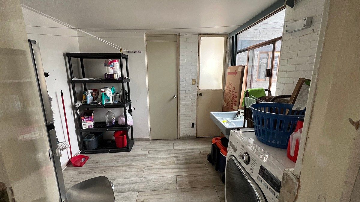 CUARTO DE LAVADO CON BAÑO, foto 9 de 21