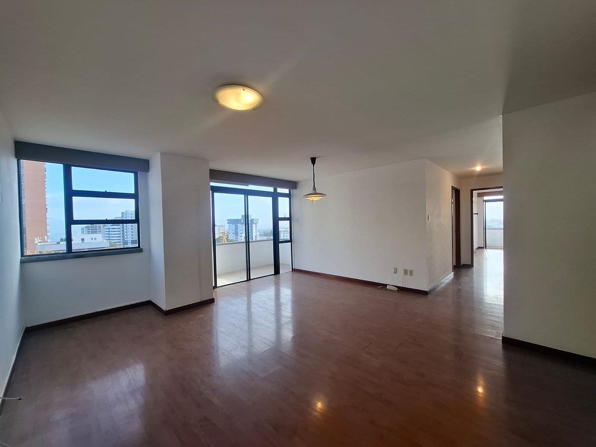 Edificio Bellini, Zona 14 | Apartamento de 110 m² en Venta - Image 3