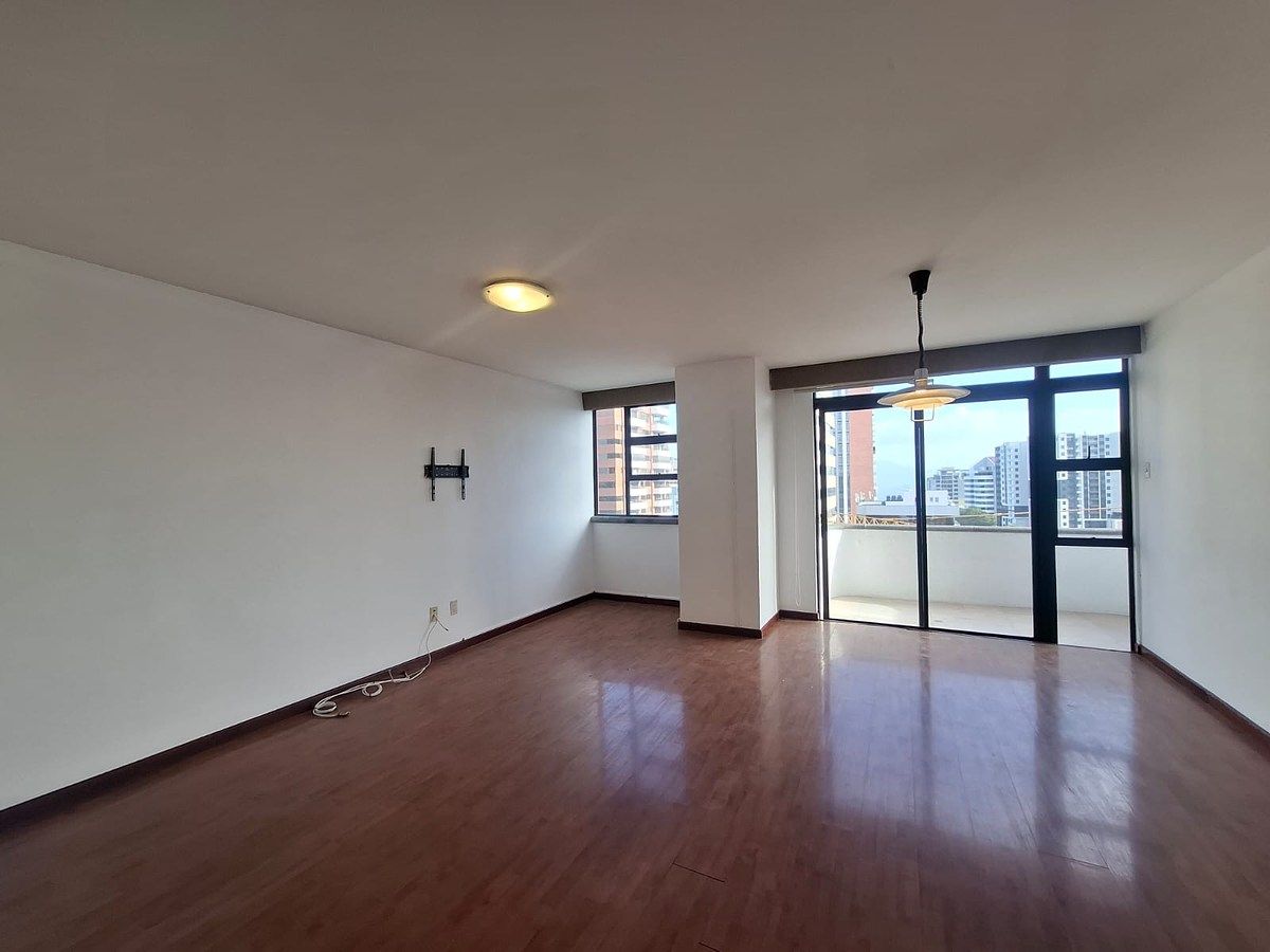 Edificio Bellini, Zona 14 | Apartamento de 110 m² en Venta - Image 1