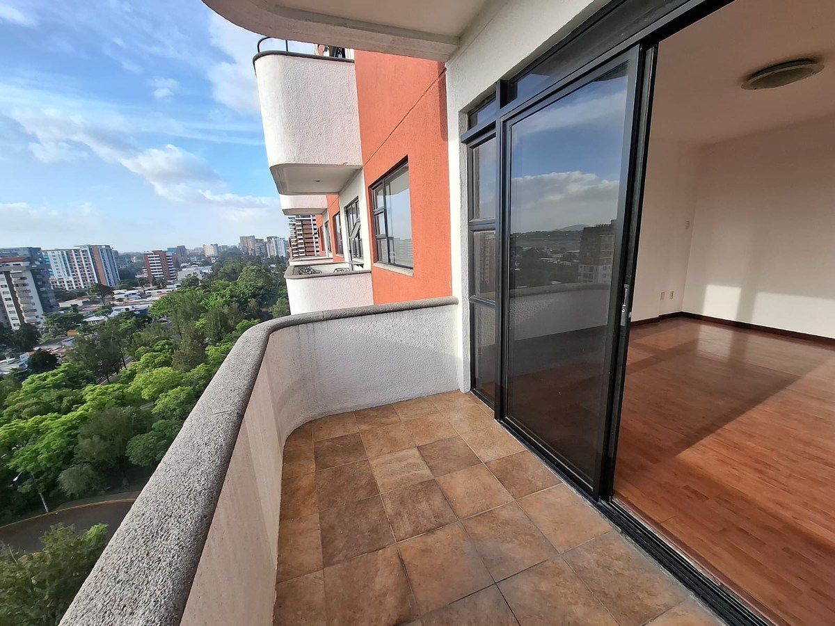 Edificio Bellini, Zona 14 | Apartamento de 110 m² en Venta - Image 2