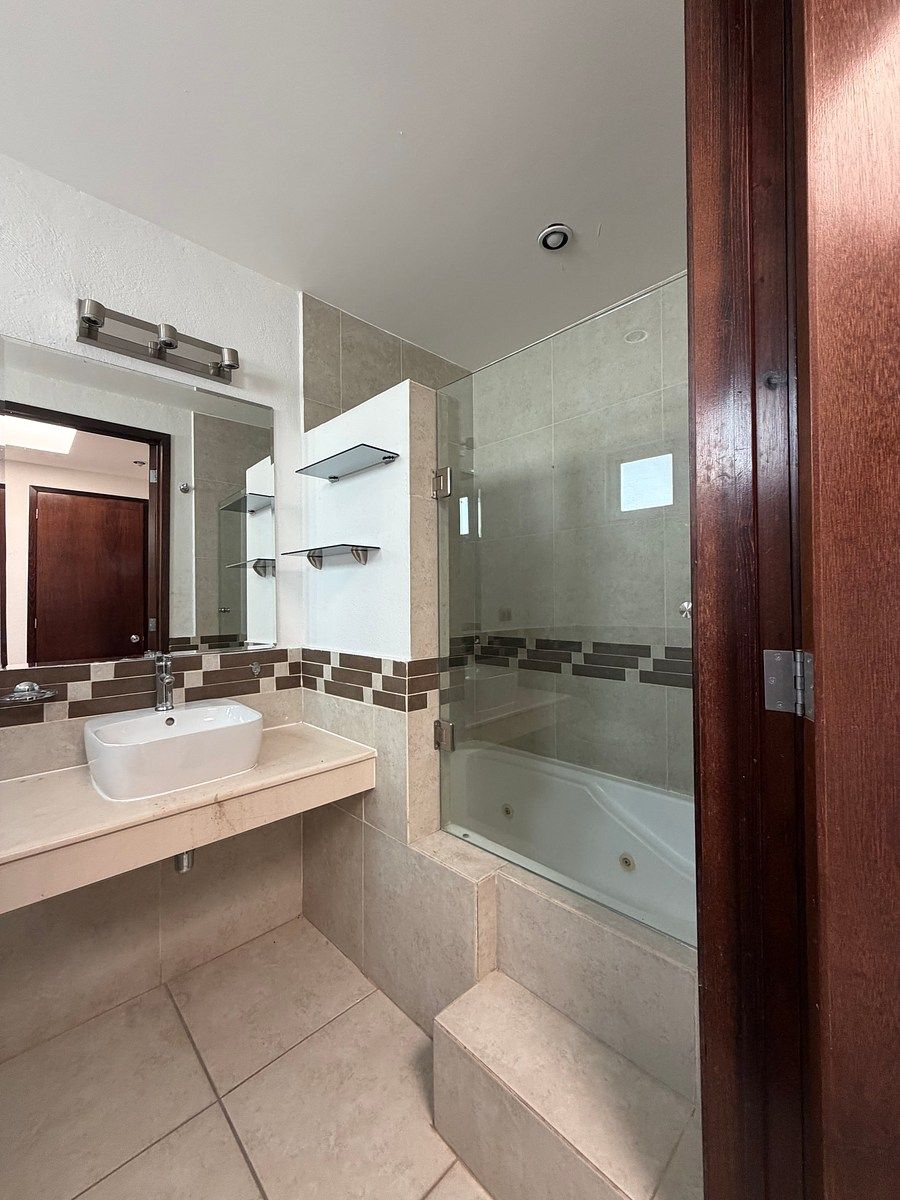House in Milenio III, Querétaro, photo 14 of 20