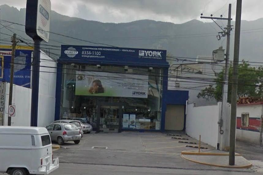 Local em Jardines de Mirasierra, San Pedro Garza García, foto 2 de 3