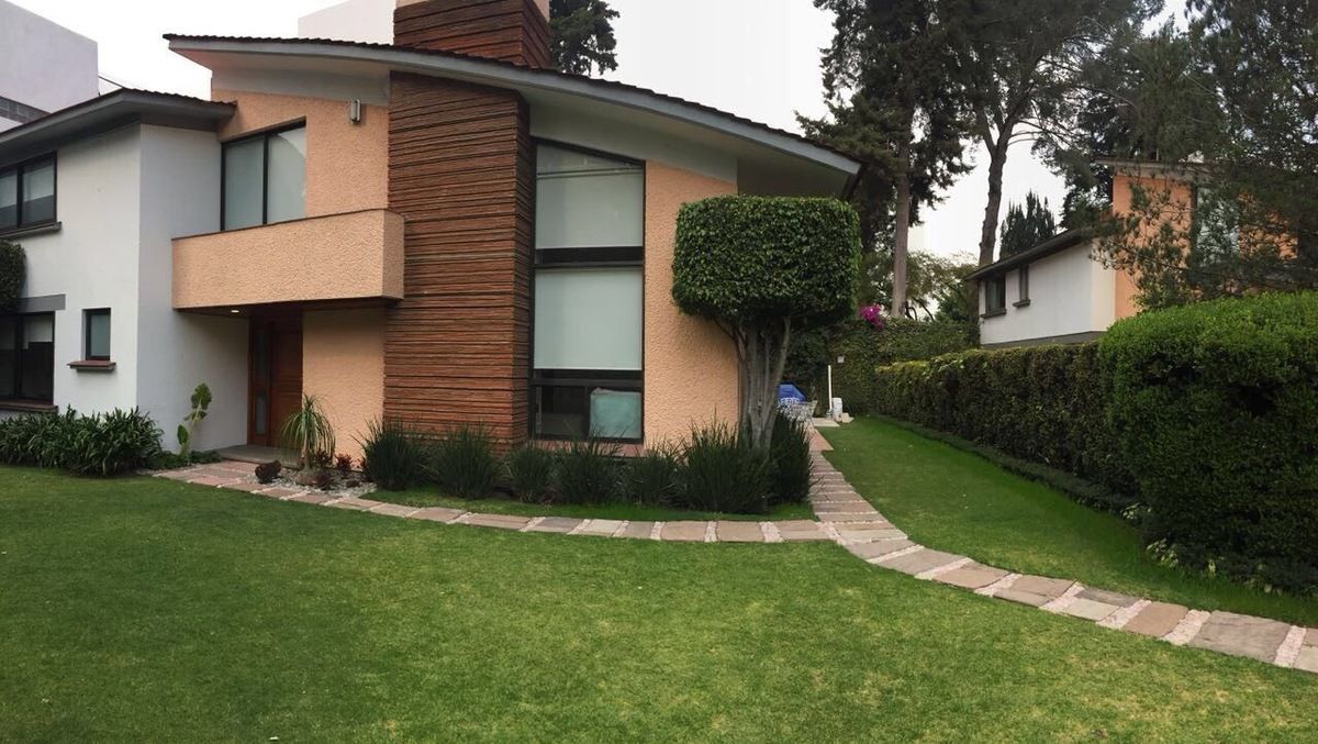 CASA À VENDA COM JARDIM EM GUADALUPE INN, foto 1 de 27