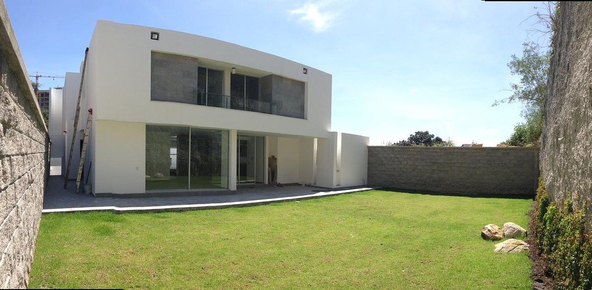 House with garden Emerald Forest Atizapán, photo 1 of 17