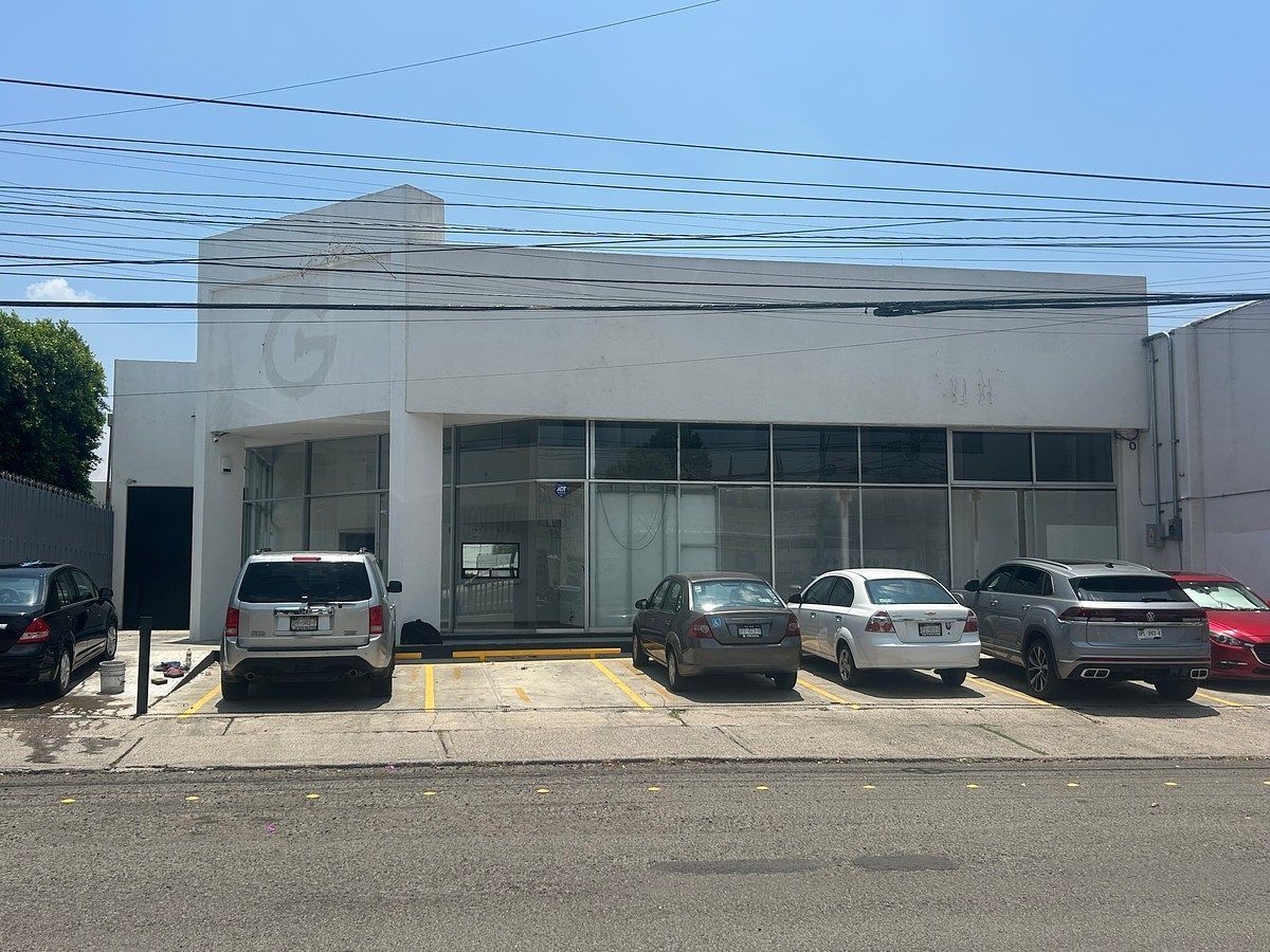 Warehouse with Offices/ Excellent location!, photo 1 of 11