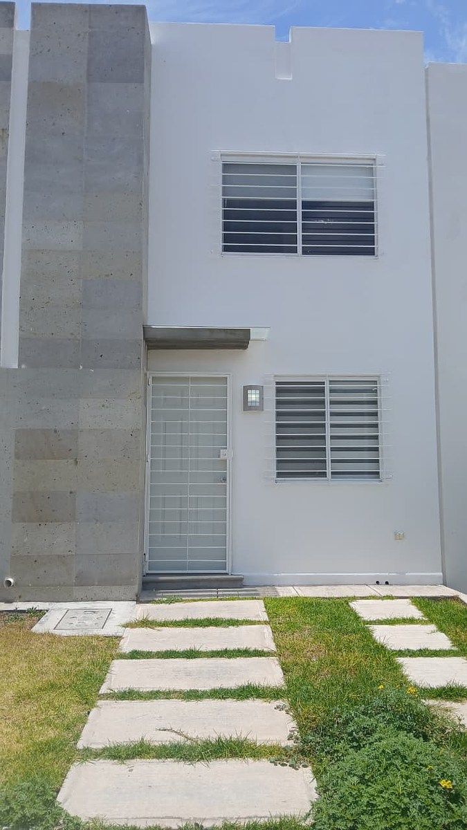 Casa para Alugar em Los Encinos | Quarto no Térreo | Perto do Parque Industrial Bernardo Qu, foto 1 de 13